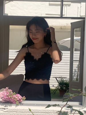 [Korean Style] Black White Lacey Spaghetti Strap Cami Crop Tank Top