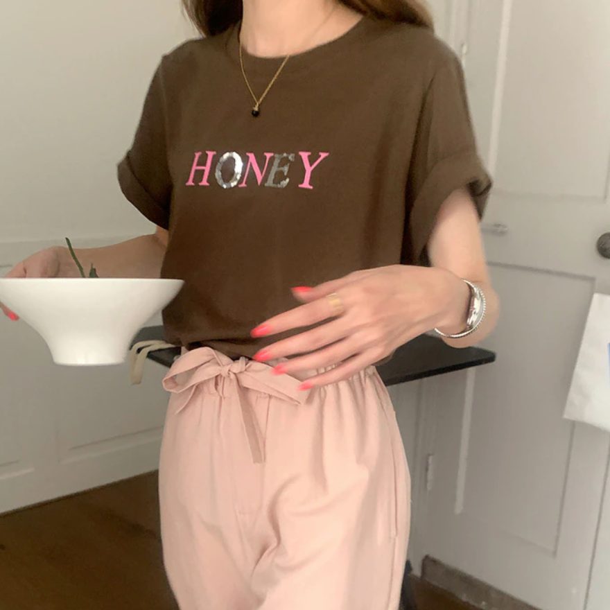 [Korean Style] 4 Colors Honey Text Graphic Box T-shirt