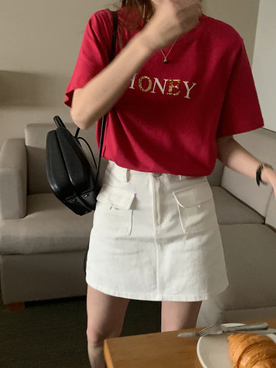 [Korean Style] 4 Colors Honey Text Graphic Box T-shirt