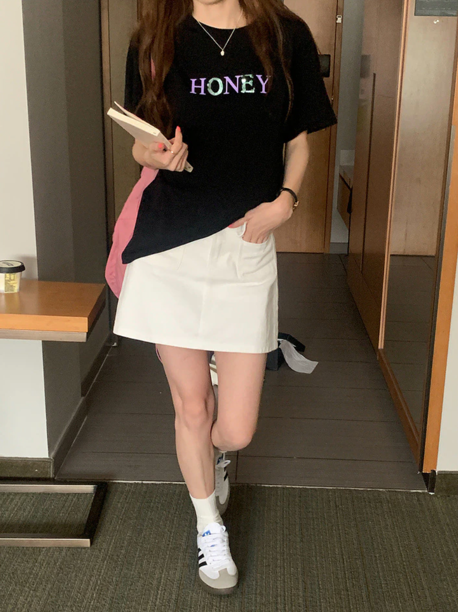 [Korean Style] 4 Colors Honey Text Graphic Box T-shirt