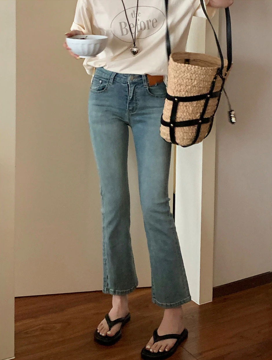 [Korean Style] Retro Slim Fit Cropped Flare Jeans