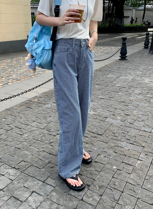 [Korean Style] Mid-waisted Stripe Wide Leg Jeans