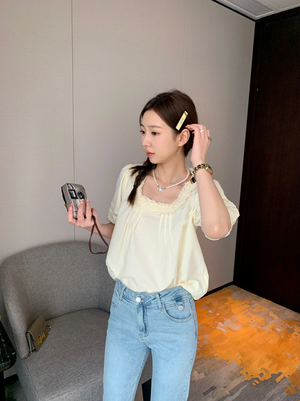 [Korean Style] High Waist Light Washed Straight Crop Jeans