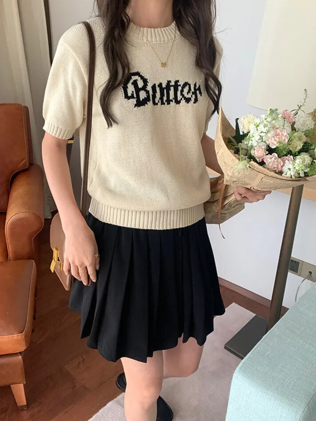 [Korean Style] Short Sleeve Embroidery Graphic Crop Knit Top