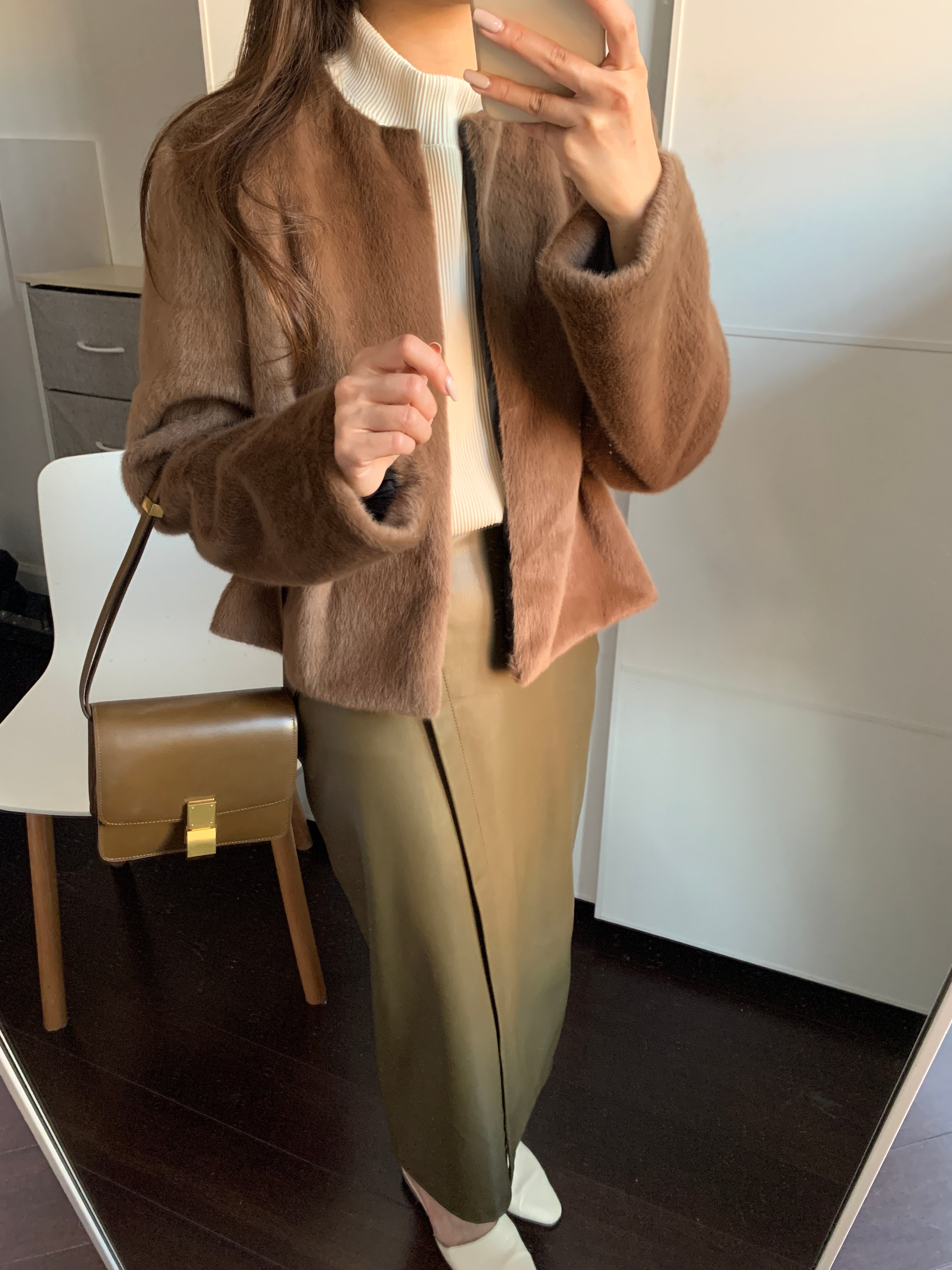 [Korean Style] Solid Color Collarless Faux Fur Cropped Teddy Coat