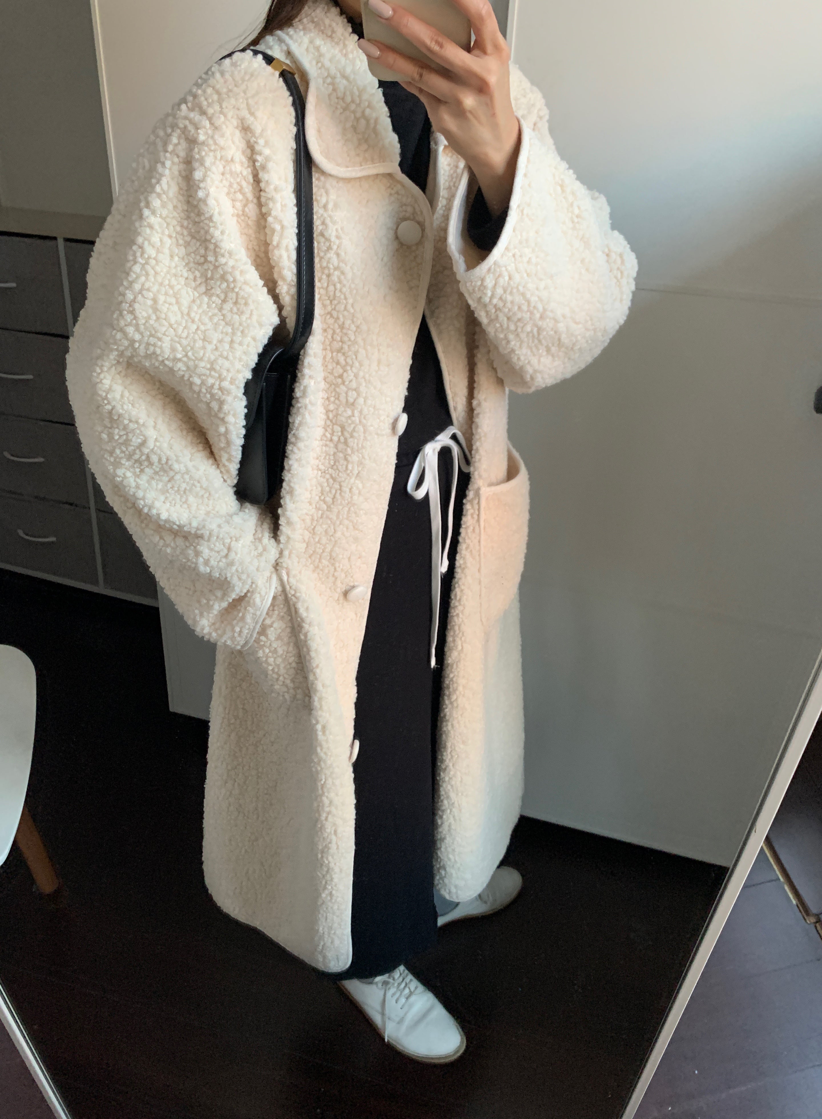 [Korean Style] Light Weight Off White Single Breasted Shearling Sherpa Coat w/ Pockets