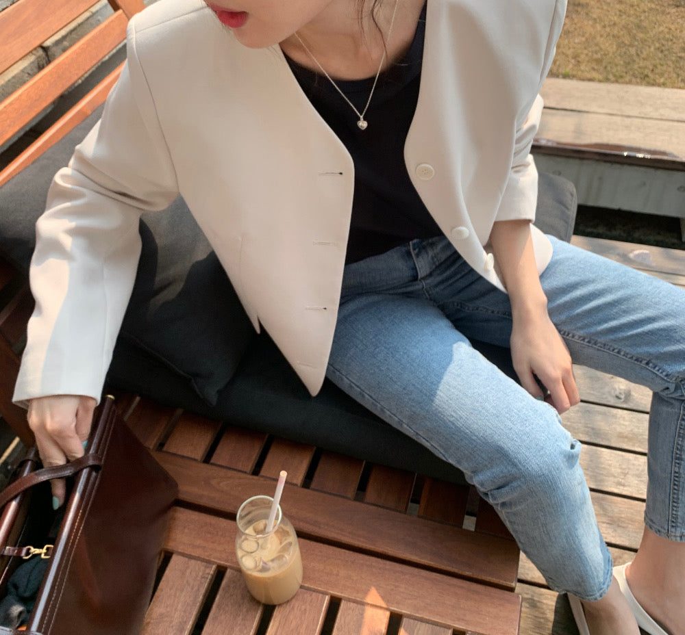 [Korean Style] V-Neck Collarless Single Breasted Cropped Blazer