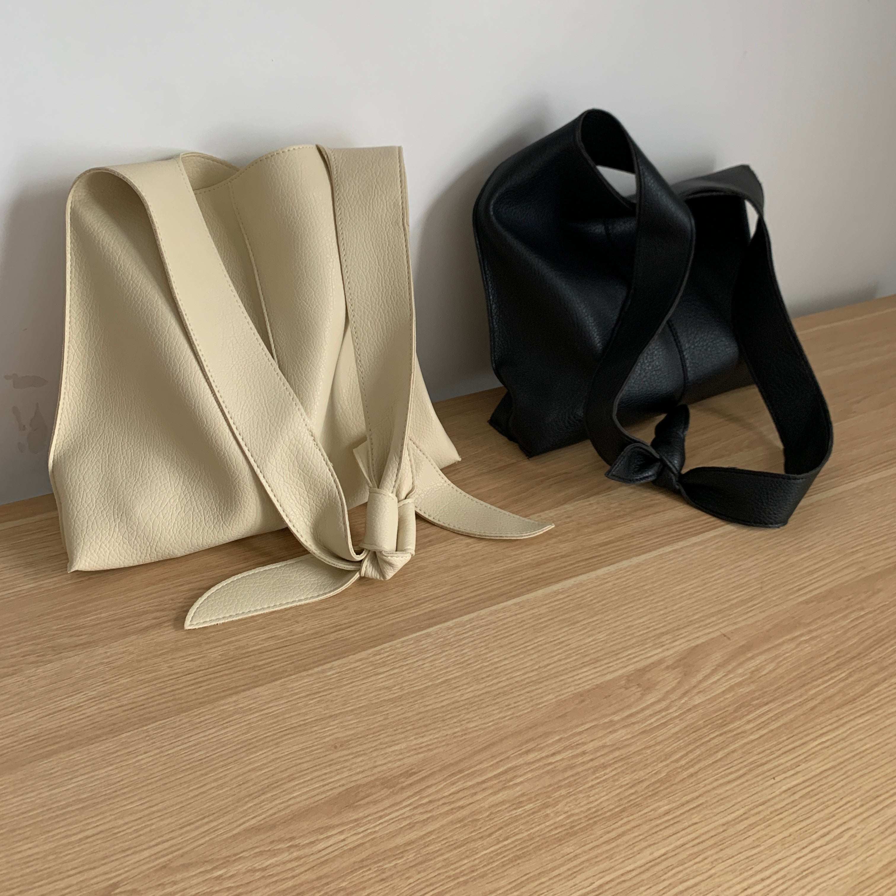 1pc Adjustable Solid Color Classic Faux Leather Bag Strap