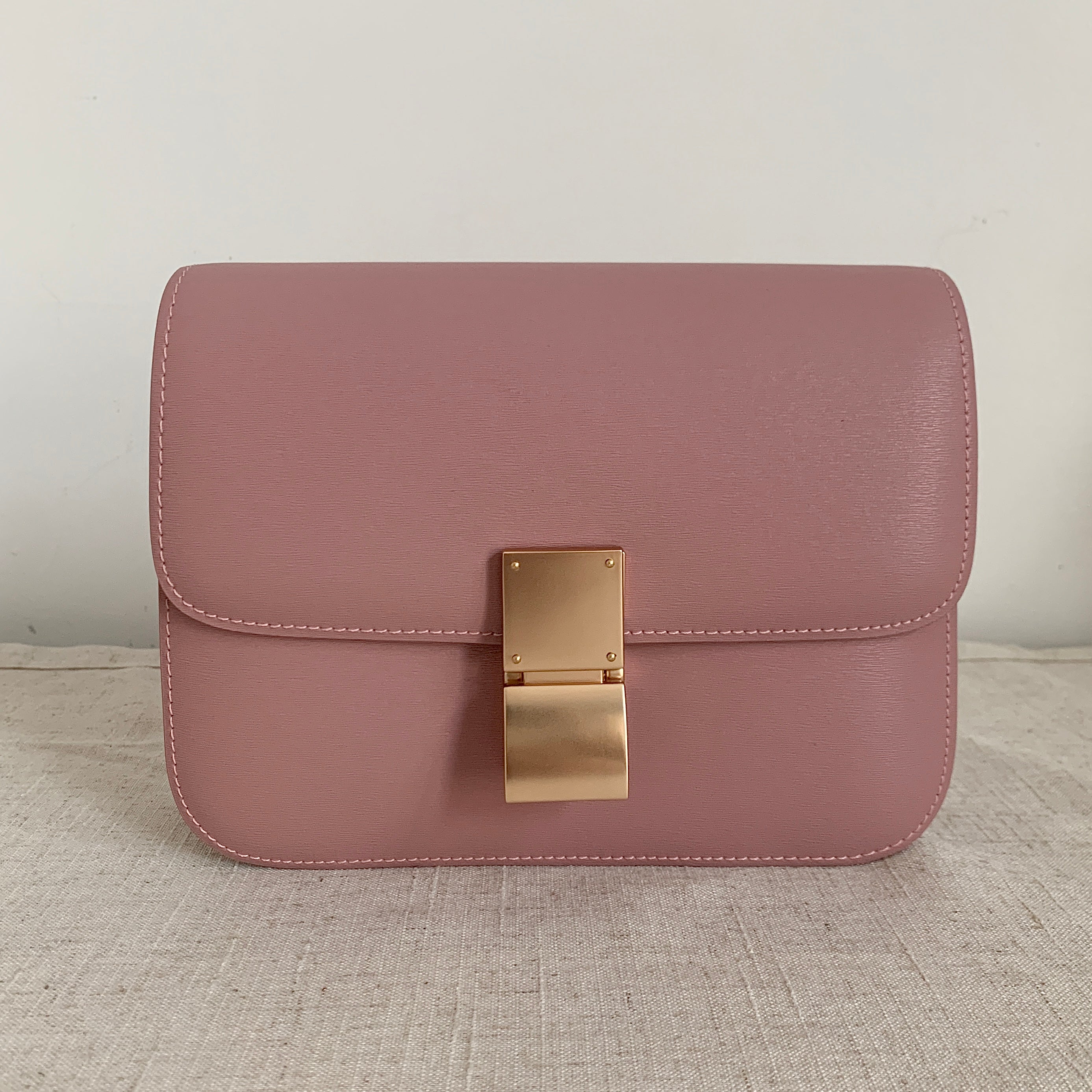 [Korean Style] Minimalistic Medium Size Liege Leather Box Bag