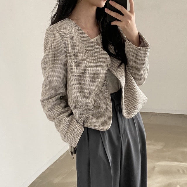 Cropped on sale collarless blazer