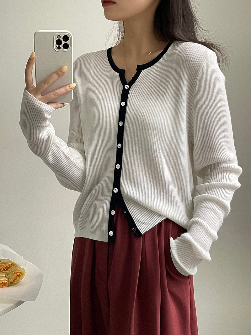 [Korean Style] Contrast Color Round Neck Rib Knit Cardigan