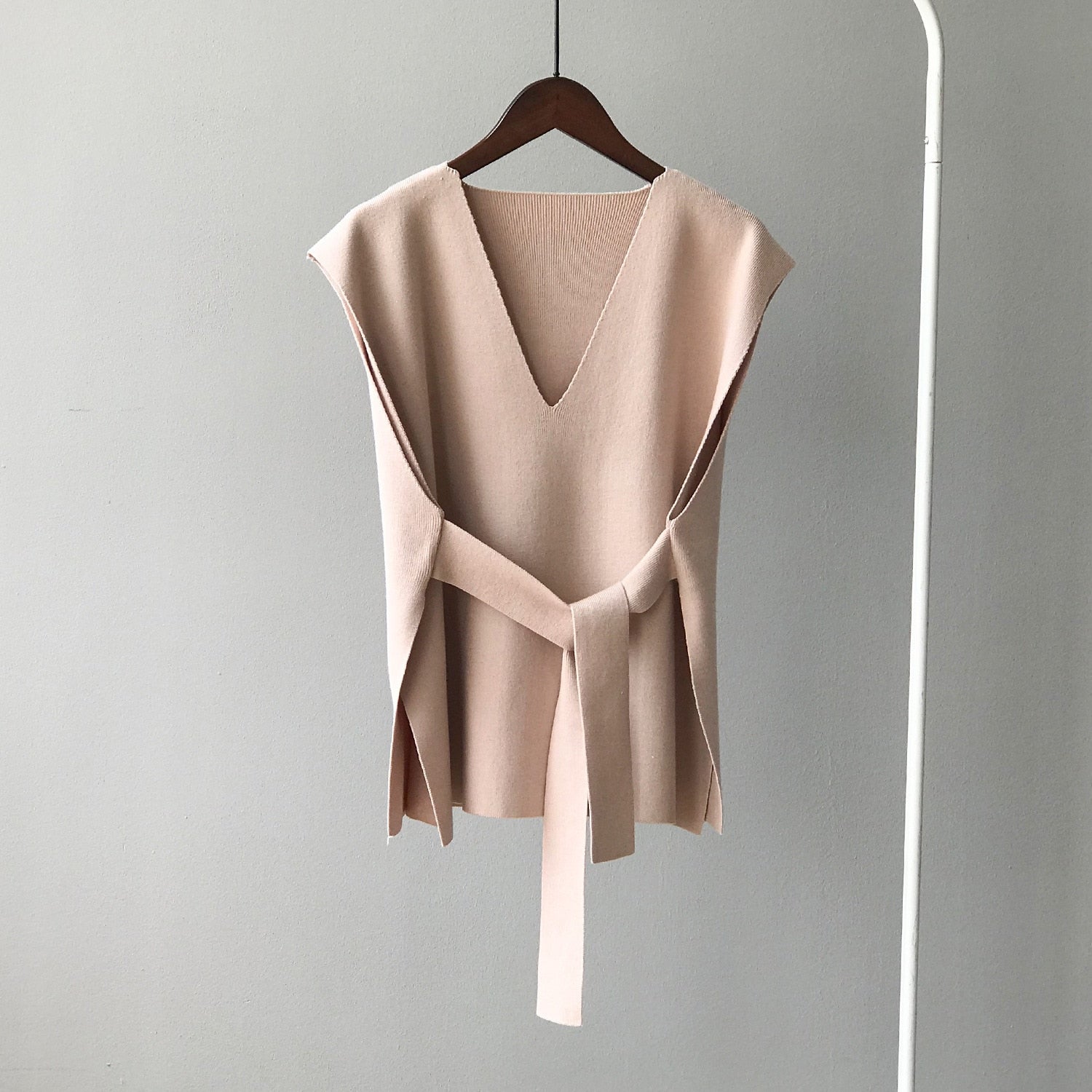 [Korean Style] Minimalistic Solid Color V Neck Belted Knit Vest