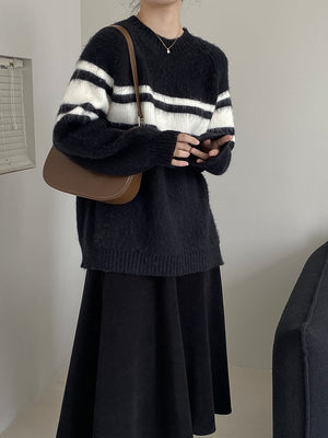 [Korean Style] Round Neck White Stripe Black Pullover Sweater