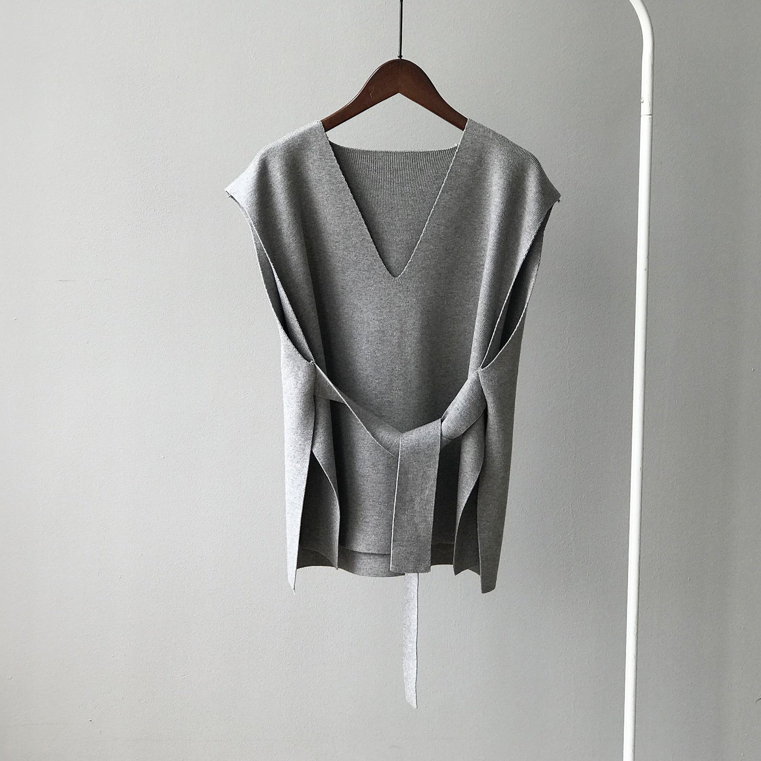 [Korean Style] Minimalistic Solid Color V Neck Belted Knit Vest