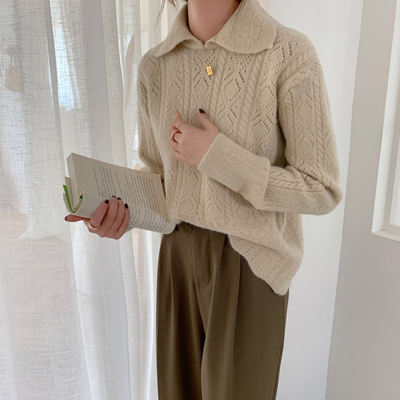 [Korean Style] Naves Collared Knit Top