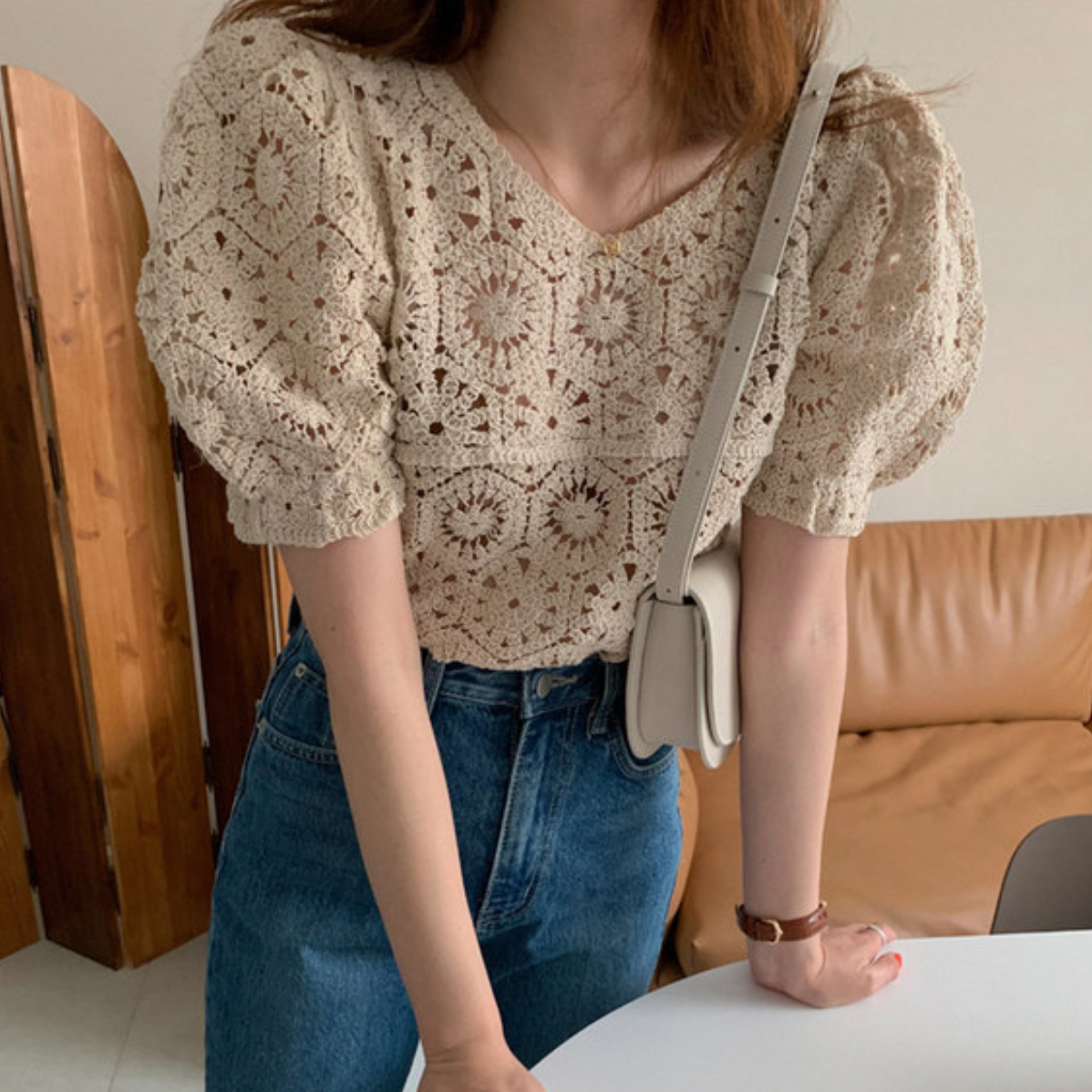 [Korean Style] Fioya Vintage V-neck Lace Top with Puffy Sleeves