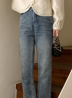 [Korean Style] Light Washed High Rise Straight Cropped Jeans