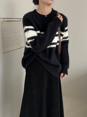 [Korean Style] Round Neck White Stripe Black Pullover Sweater