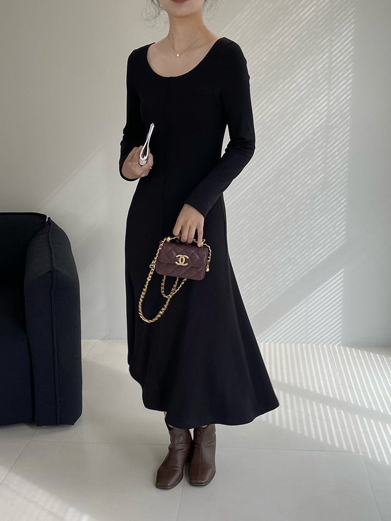 [Korean Style] Basic Scoop Neck Solid Color Long Sleeve A Line Midi Dress
