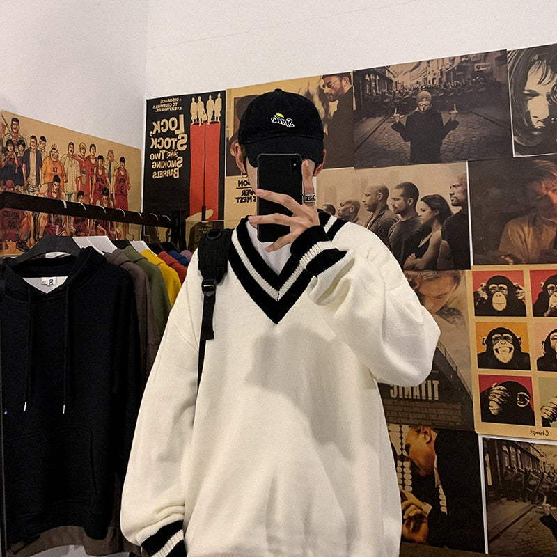 [Korean Style] Black/White Woolen V-Neck Sweaters