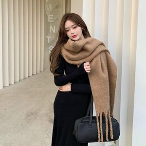 [Korean Style] Acie Chunky Fringed scarf