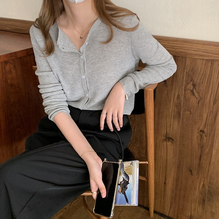 [Korean Style] Balian Round Neck Light Weight Cardigan Knit Top