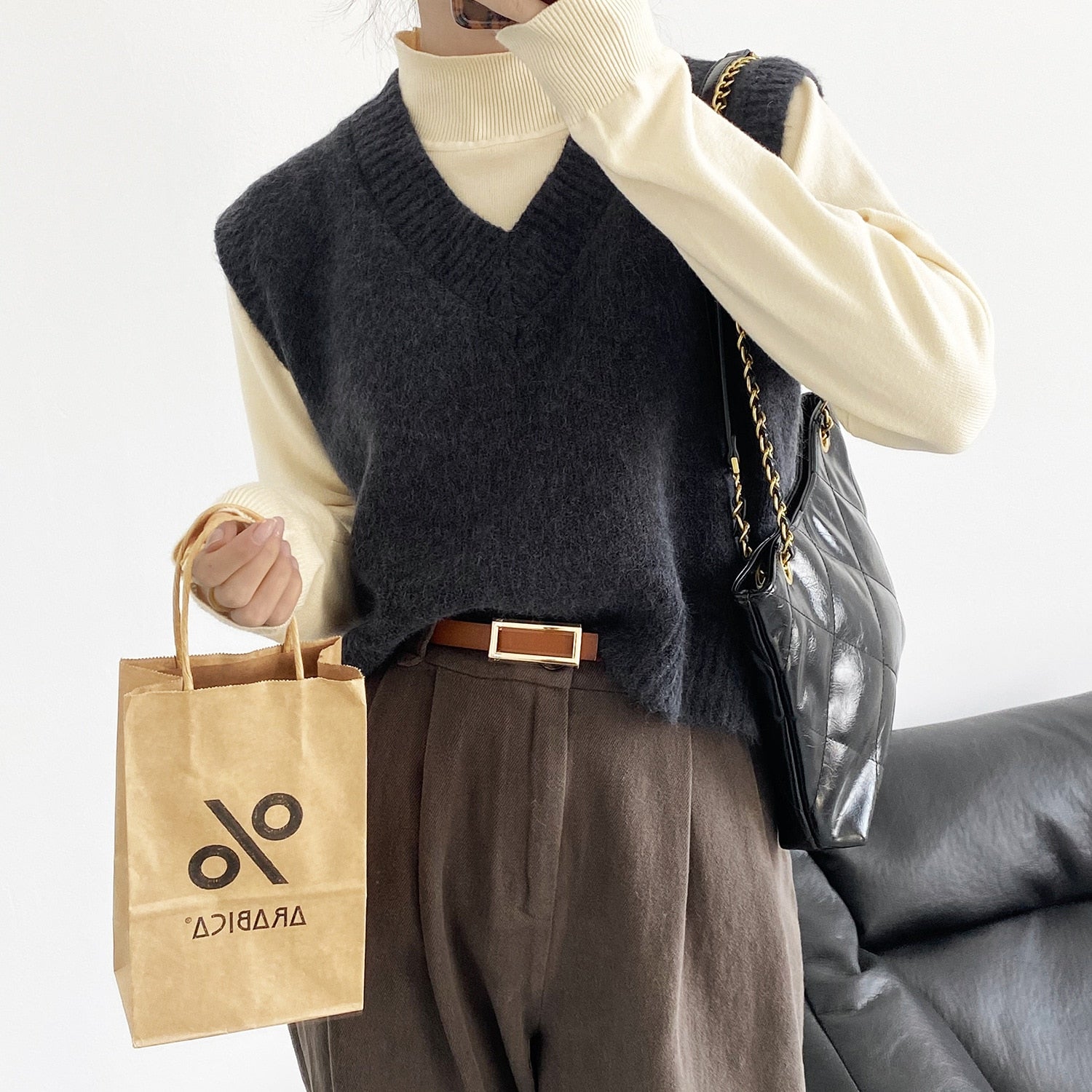 [Korean Style] Loose Fit V Neck Fuzzy Cropped Knit Vest
