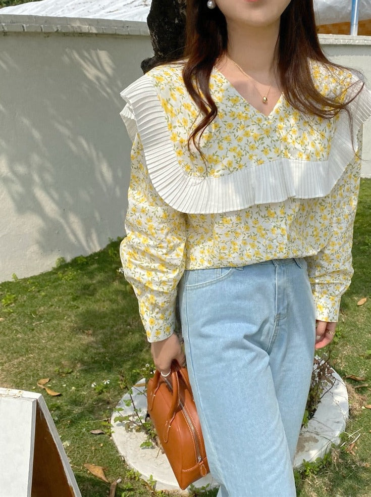 [Korean Style] Ruffled Collared Long Sleeve Floral Blouses