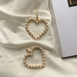 [Korean Style] Heart Shaped Pearl Dangling Earring