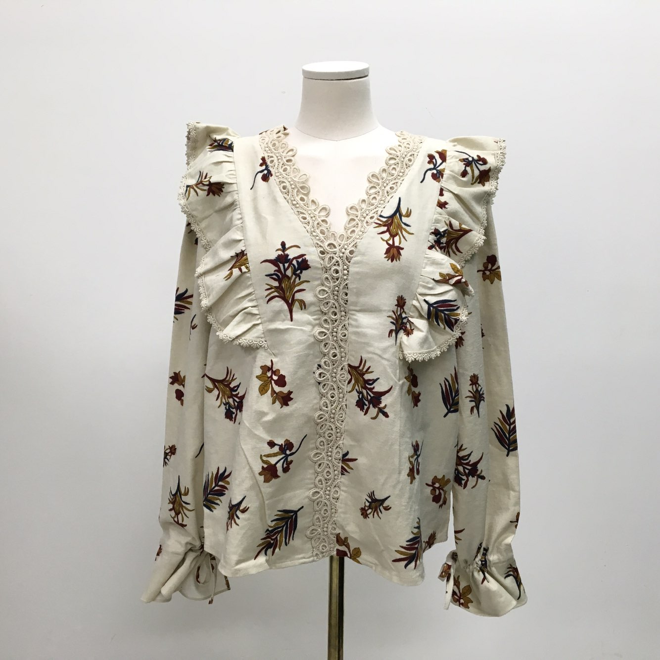 [Korean Style] Helly Floral Prints Shirt with Lantern Sleeves