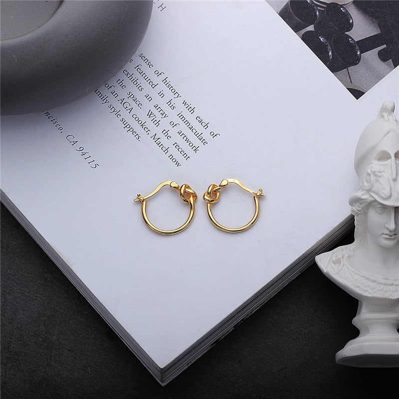 [Korean Style] Levoo 925 Sterling Silver Knotted Hoop Earring