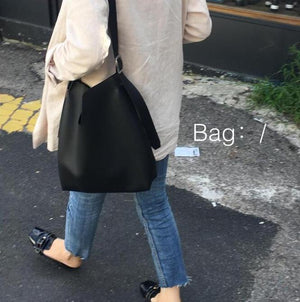 [Korean Style] Levii PU Leather Minimal Bucket Bag