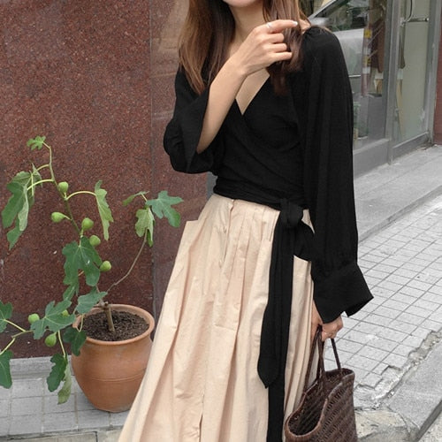 [Korean Style] Lizzi Vintage style Wrap Blouses